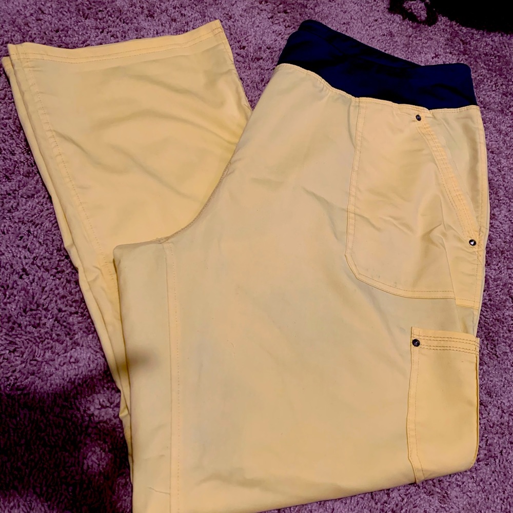 Scrub pants